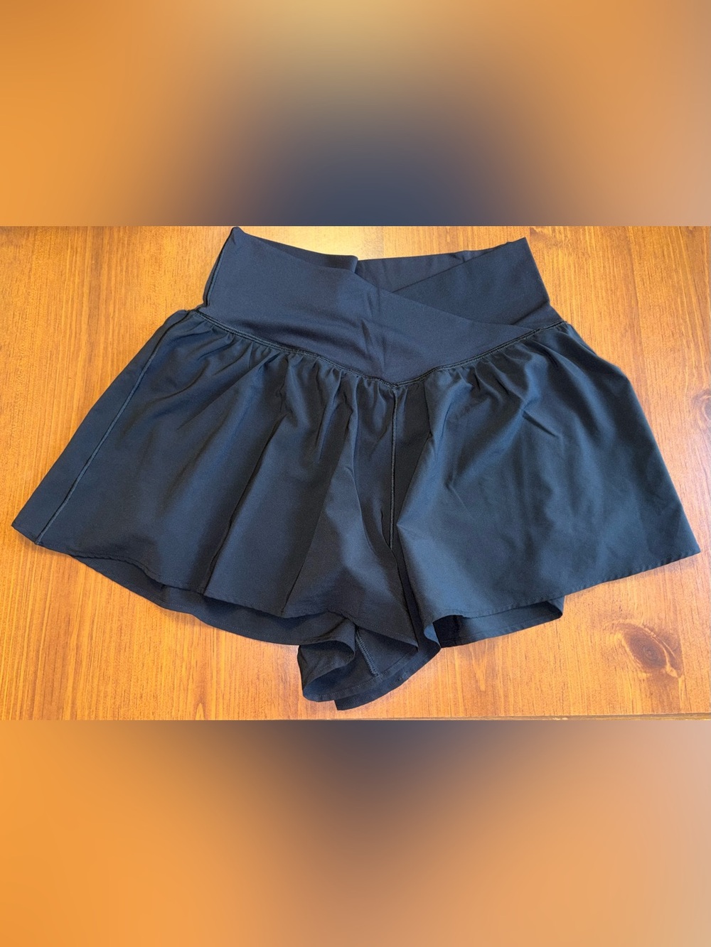 Offline by Aerie black Real Me crossover flowy shorts Size Medium lined body